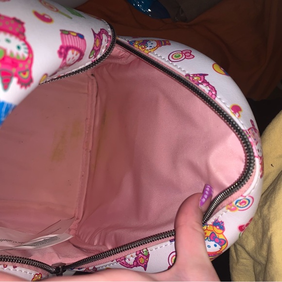 Hellokitty loungefly - Picture 5 of 5